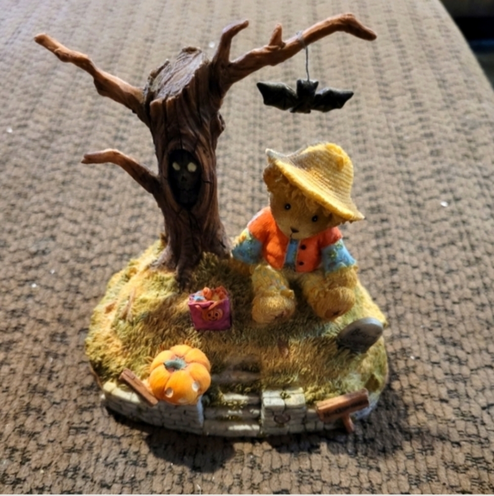 Halloween Cherished Teddies Figurine